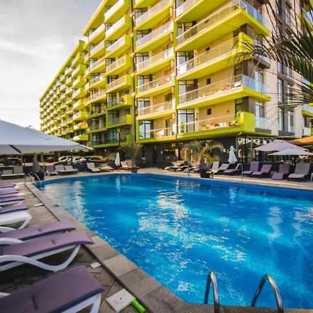 Alezzi Beach Resort Gorgeous Family Aparment Cu Piscina Нэводари Экстерьер фото