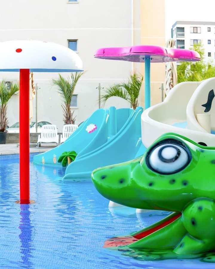 Alezzi Beach Resort Gorgeous Family Aparment Cu Piscina Нэводари Экстерьер фото